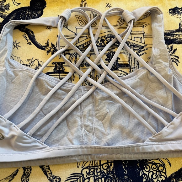 Lavender size 8 lululemon sports bra - Picture 2 of 3